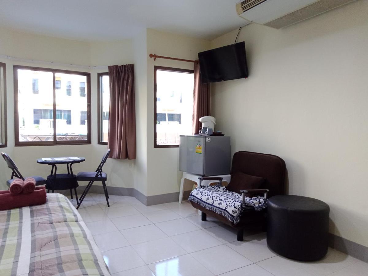 Living Room Guesthouse & Cafe Bar Karon Exterior photo