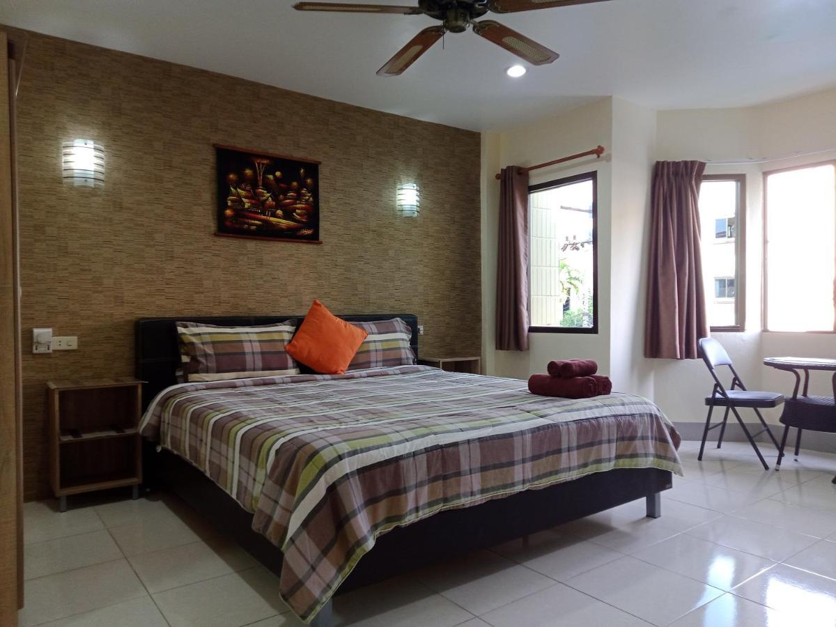 Living Room Guesthouse & Cafe Bar Karon Exterior photo