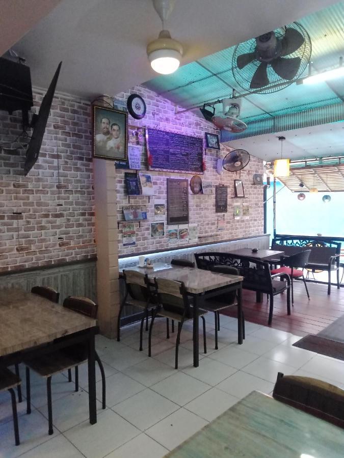 Living Room Guesthouse & Cafe Bar Karon Exterior photo