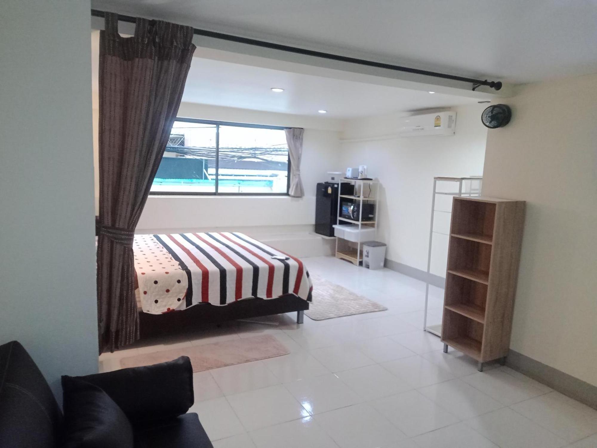 Living Room Guesthouse & Cafe Bar Karon Exterior photo